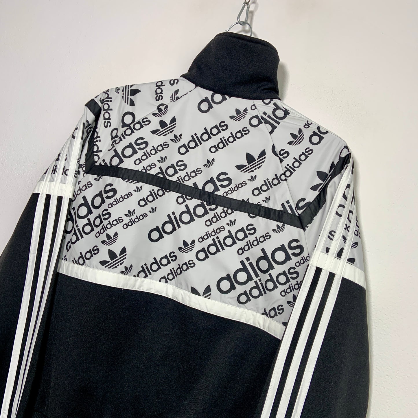 Jachetă Adidas Originals